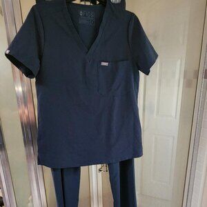 Figs Technical Collection Gray Scrub Set SIZE M